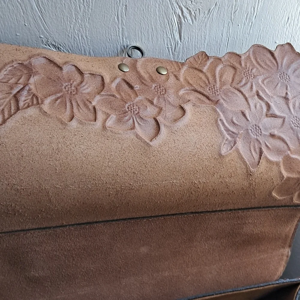 Patricia Nash messenger leather purse Charonne tan - Picture 6 of 12